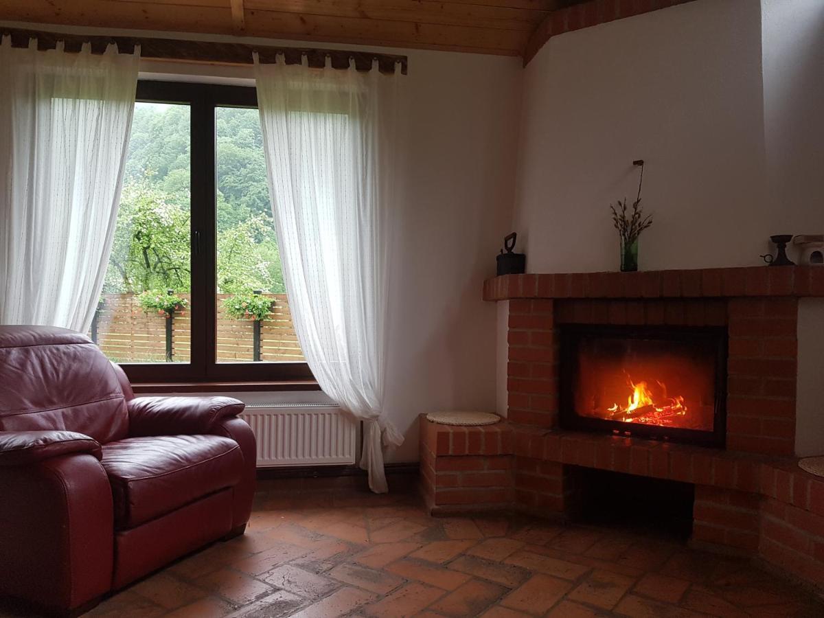Bed and Breakfast Sura Lu' Vasile. Crivina  Esterno foto